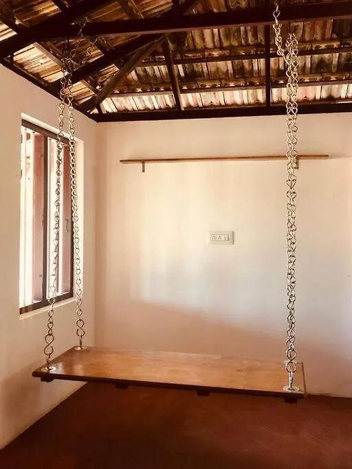 Neermathalam, A Traditional Kerala Tharavadu Palakkad Holiday home